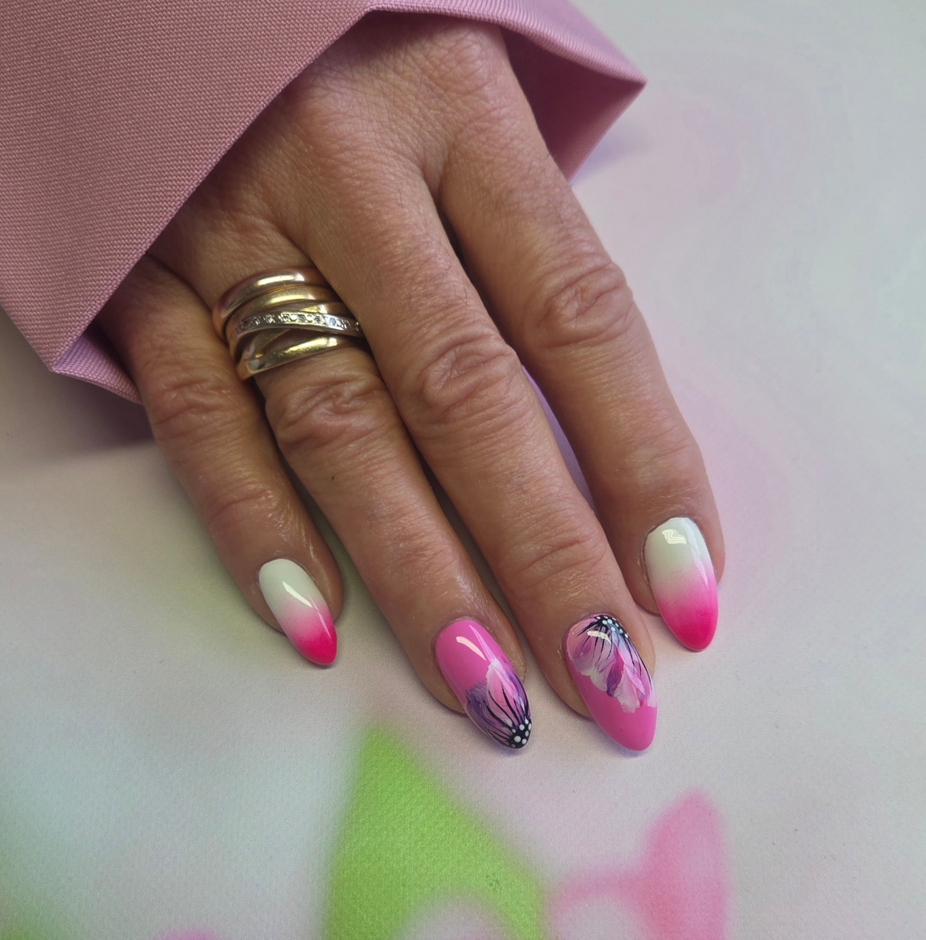 Delikatna stylizacja paznokci ANETTE NAILS